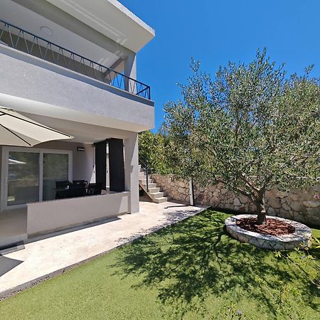 Olive Tree Apartment Zecevo Рогозница Екстериор снимка