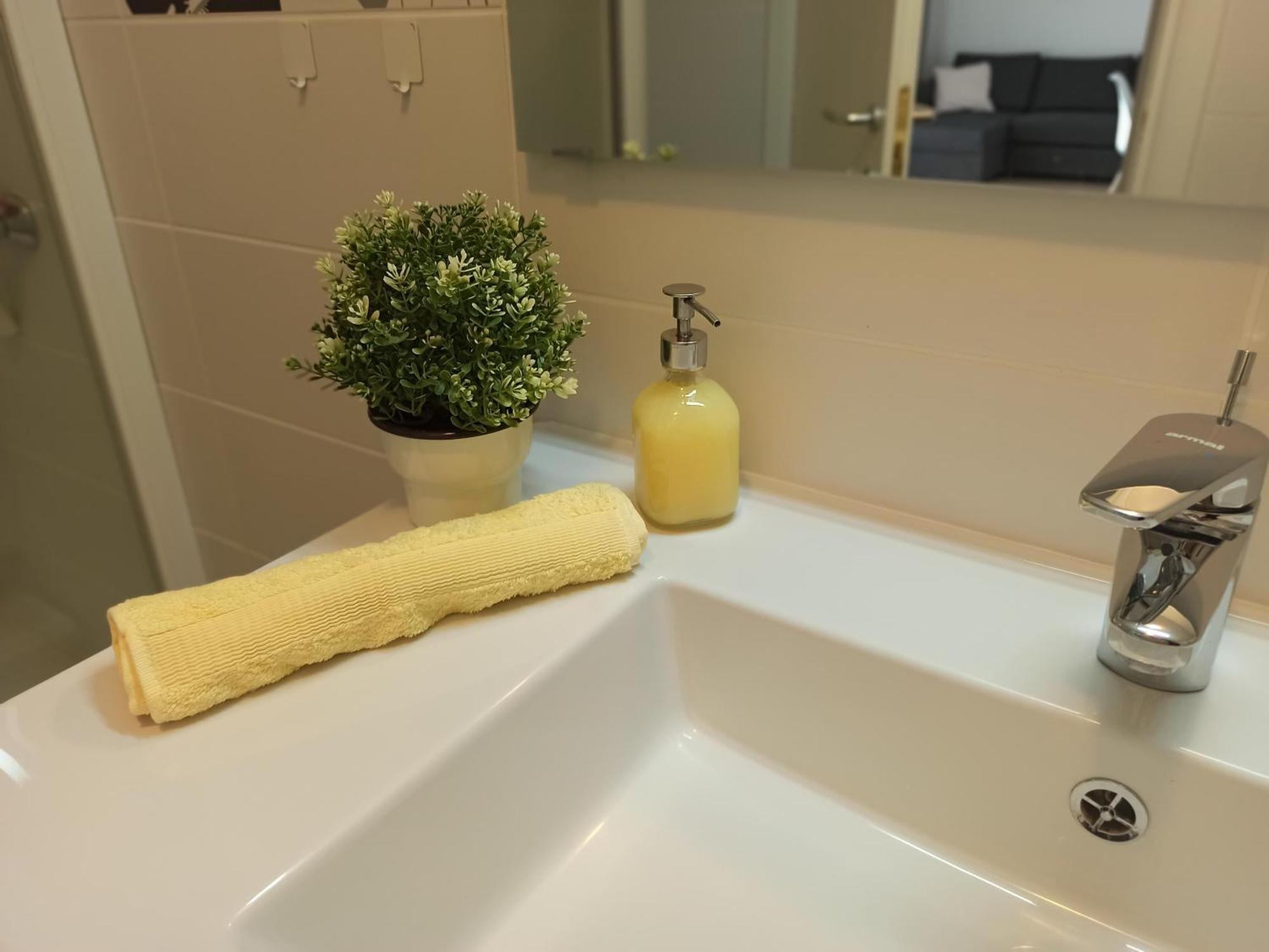 Olive Tree Apartment Zecevo Рогозница Екстериор снимка