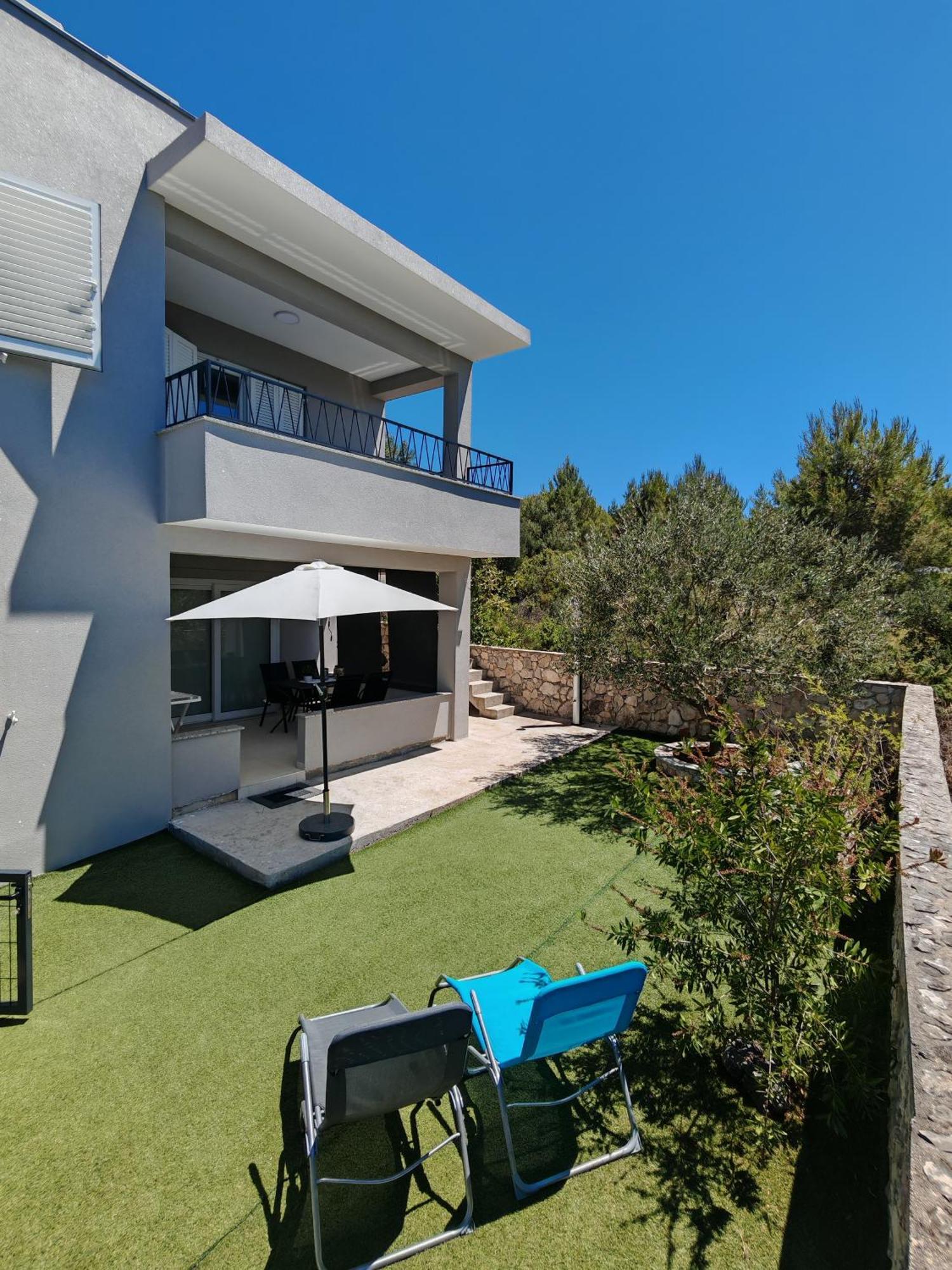 Olive Tree Apartment Zecevo Рогозница Екстериор снимка